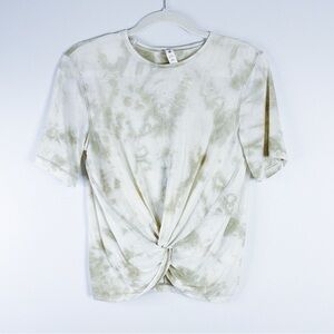 Lululemon - Twist Front Tee